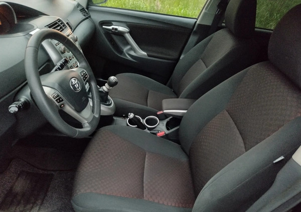 Toyota Verso cena 35999 przebieg: 155000, rok produkcji 2010 z Brzozów małe 631